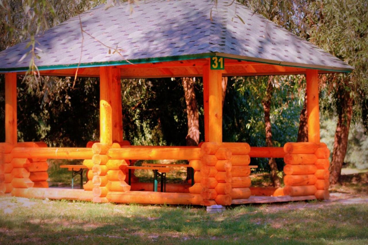 Holiday Park Dunay Kyslytsya Ngoại thất bức ảnh