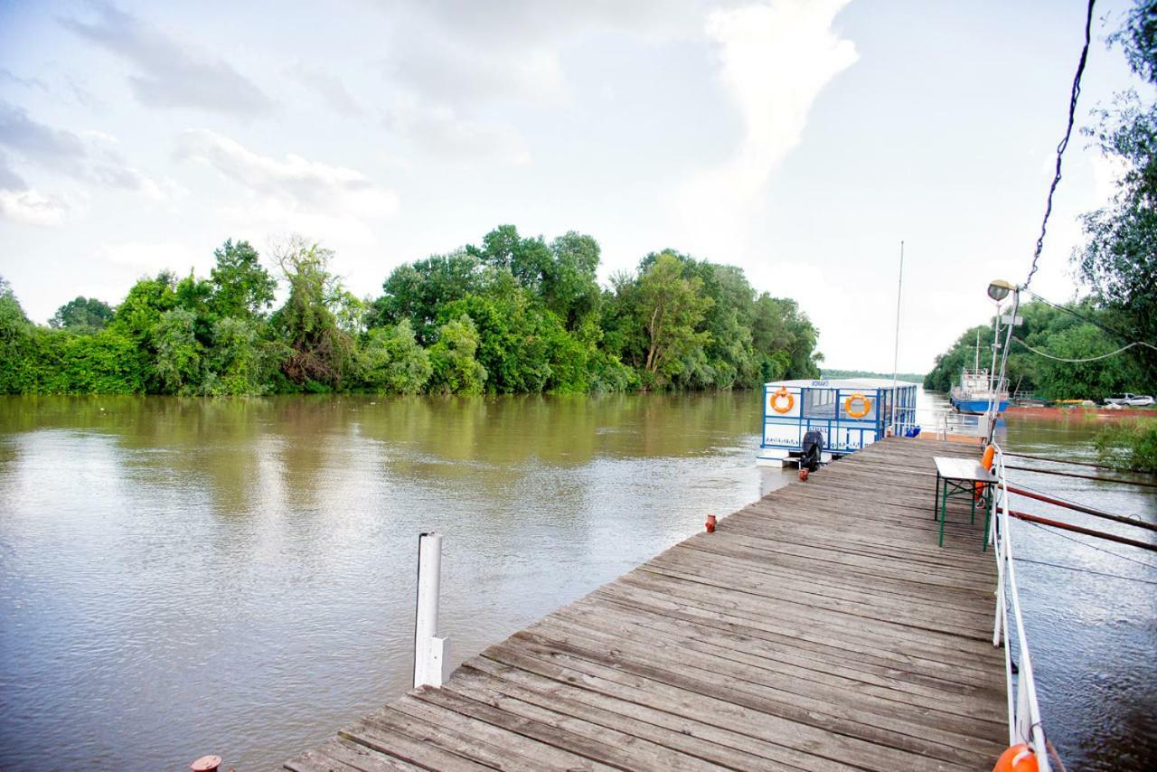 Holiday Park Dunay Kyslytsya Ngoại thất bức ảnh